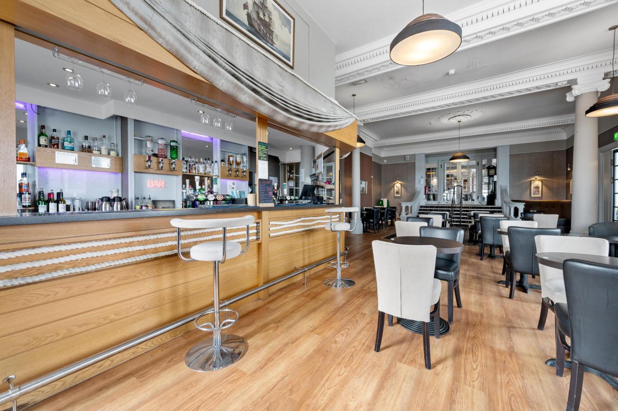 Hotel Royal Whitby Zewnętrze zdjęcie