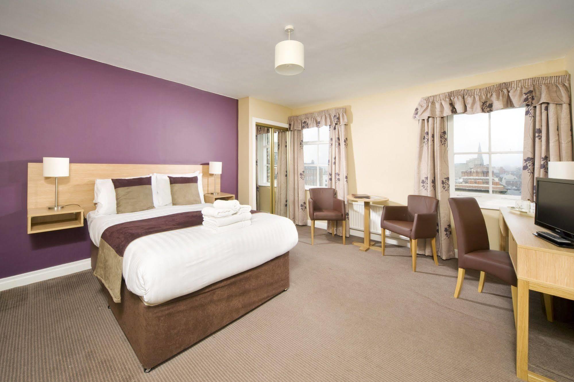 Hotel Royal Whitby Zewnętrze zdjęcie